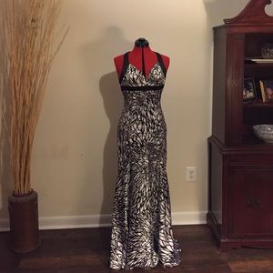 Morgan & Co B&W Trumpet Gown