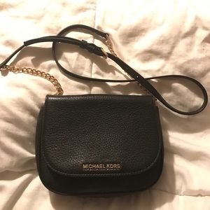 Black Michael kors crossbody bag