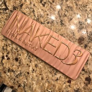 Urban decay naked 3