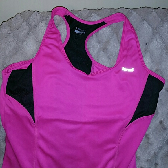 Workout tank - Picture 2 of 2