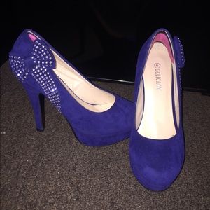 Pumps / Heels