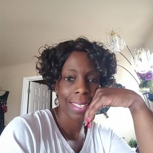 Meet your Posher, Cassandra