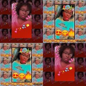 Meet your Posher, Lay