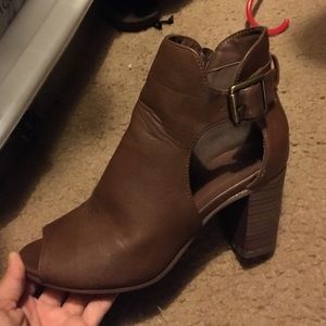 Brown leather open toe Wedges