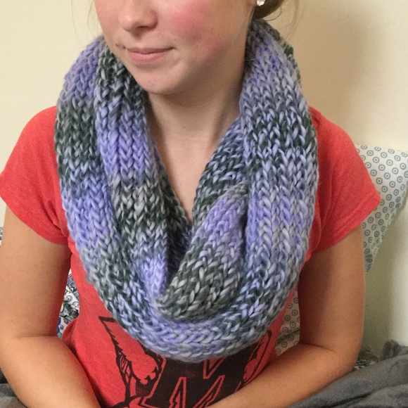 Knitted scarf