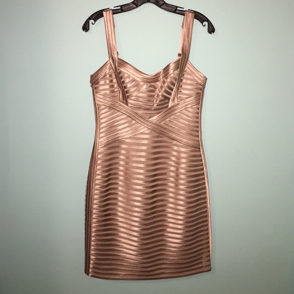 BCBGMaxAzria Dresses & Skirts - BCBG fitted dress