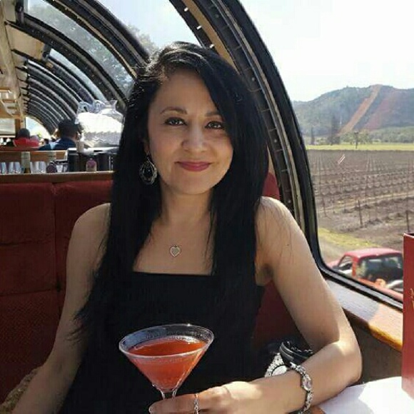 Meet your Posher, Cyndi