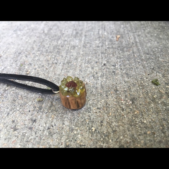 Peridot wood necklace