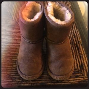 Toddler Girl Size 8 Uggs