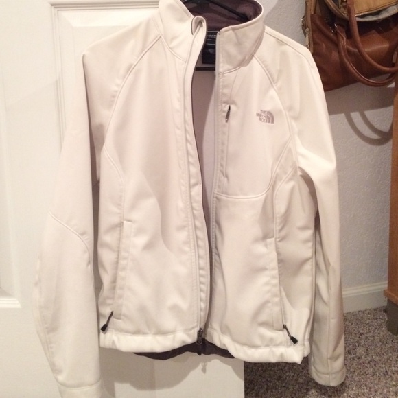 Cream apex north face jacket