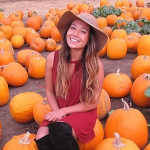 Meet your Posher, Kelly