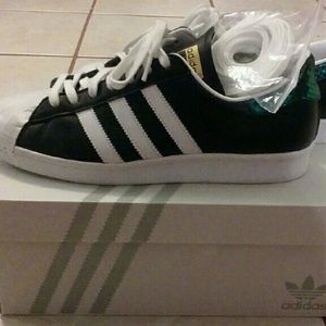 Custom 9.5 Shell Toe Addidas