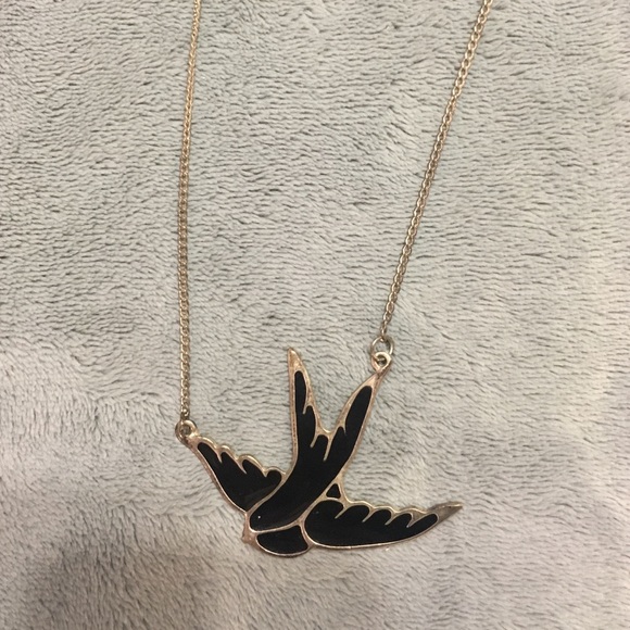 BIRD NECKLACE