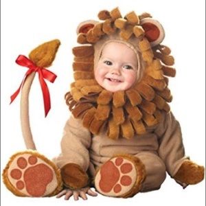 Infant lion costume