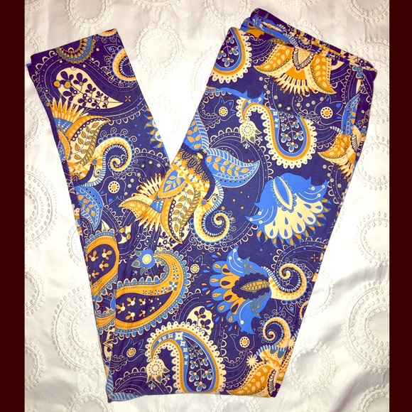NEW HTF Lotus & Paisley Lularoe Leggings