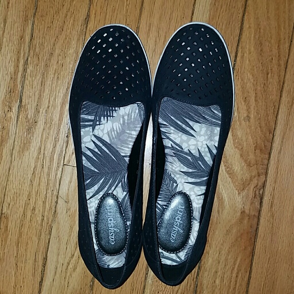 Black flats