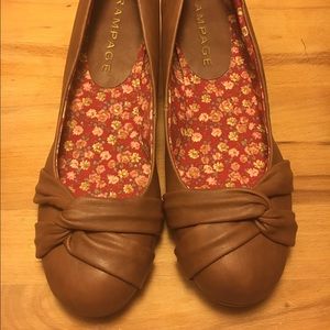 Rampage Tan wedges