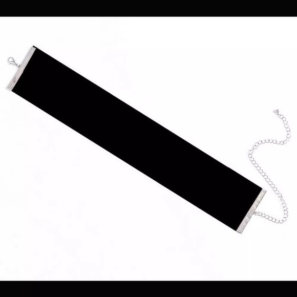 Celebrity style black choker - Picture 2 of 2