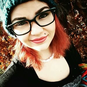 Meet your Posher, Sabrina