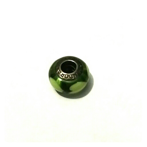Pandora bead