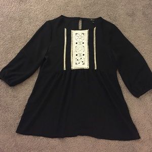 Black/White Blouse