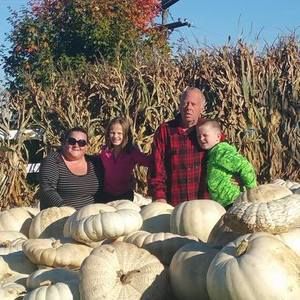 Meet your Posher, Holly