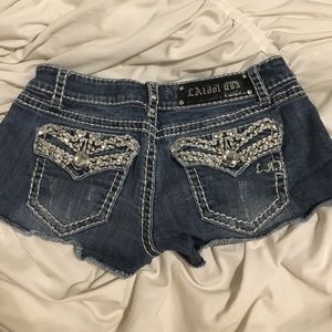 la idol shorts