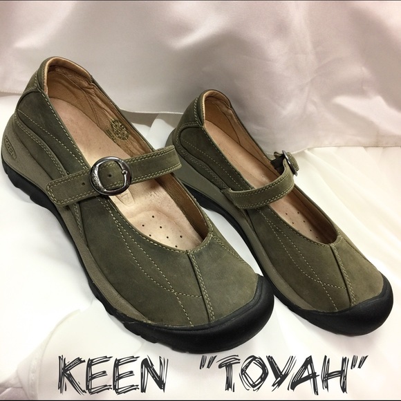 Keen "Toyah" Green Mary Janes