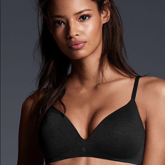 NWOT Victoria Secret Black Bra