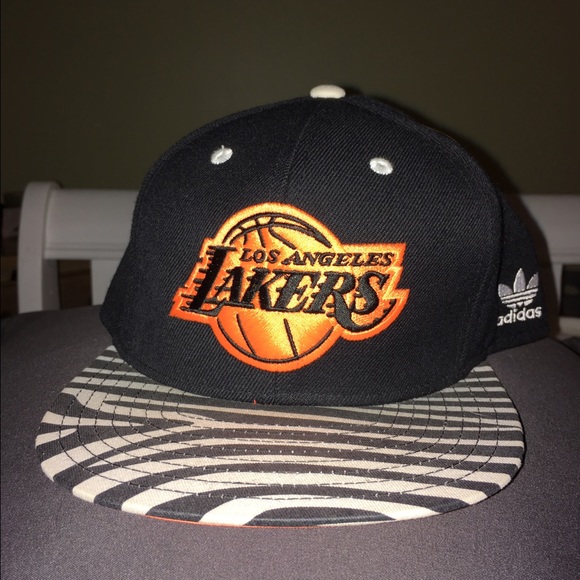 Adidas Lakers hat