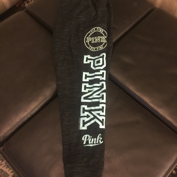 Gym pant vs pink brand joggers - Picture 2 of 4
