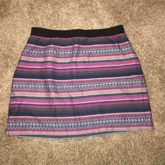 Patterned mini skirt