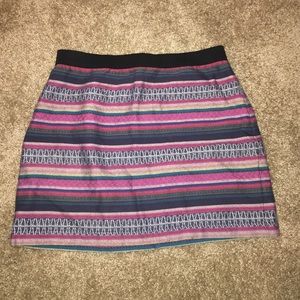 Patterned mini skirt