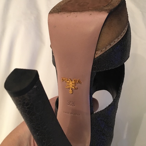 Metallic dark gray Prada platforms. Rubber platfrm - Picture 4 of 4