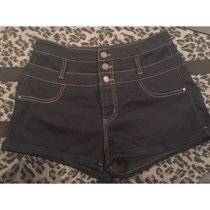 💋SALE CHARLOTTE RUSSE DENIM HIGHWASTED SHORTS💋