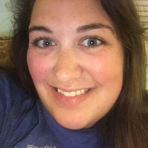 Meet your Posher, Haley - Picture 1 of 1