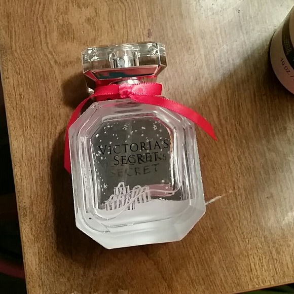 Victoria Secret perfume