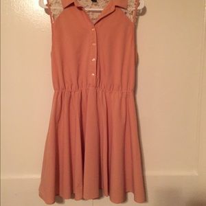 💥🔥💥SALE Forever 21 dress w/lace shoulders/back.