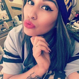 Meet your Posher, Alba