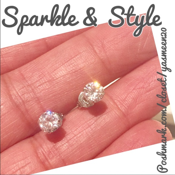 ✨💖New Sterling Silver Diamond Studs - Picture 2 of 2