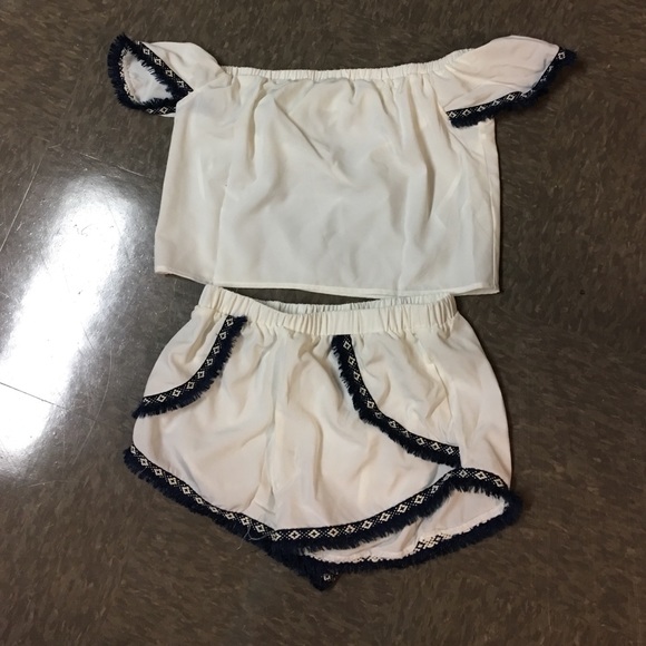 Super cute boutique two piece outfit S