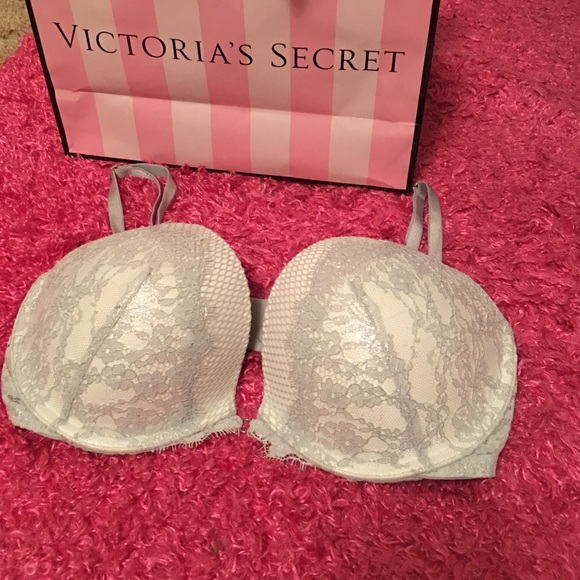 Victoria's Secret Very Sexy push-up!