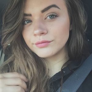 Meet your Posher, Kelsey