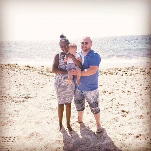 Meet your Posher, Ebonie - Picture 1 of 1