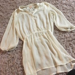 Creme buttoned blouse