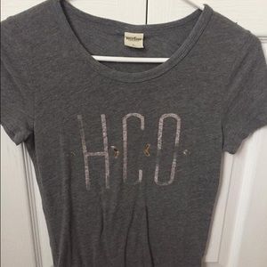 hollister t shirt