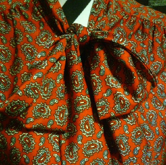 Tops - Beautiful Vintage Paisley Blouse