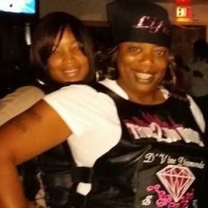 Meet your Posher, Nicole-life