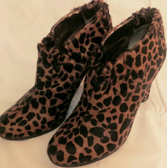 REDUCED Sam Edelman animal print ankle boot