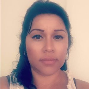 Meet your Posher, Tania